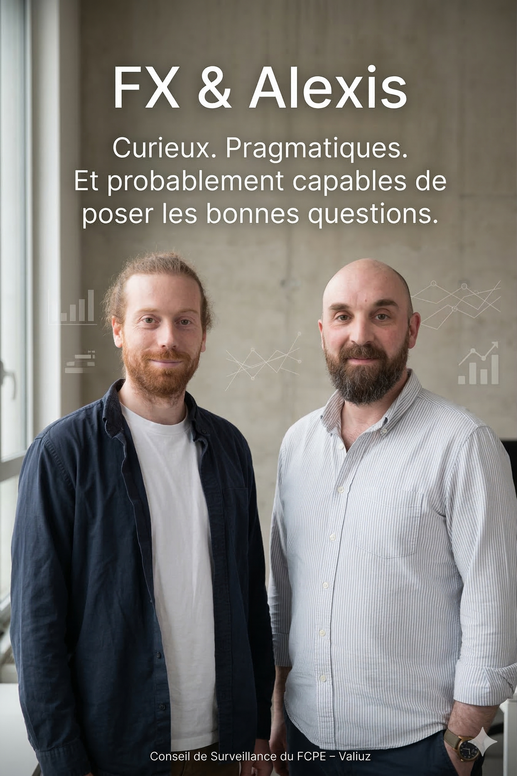 Portrait de FX et Alexis ensemble dans un environnement de bureau sobre.